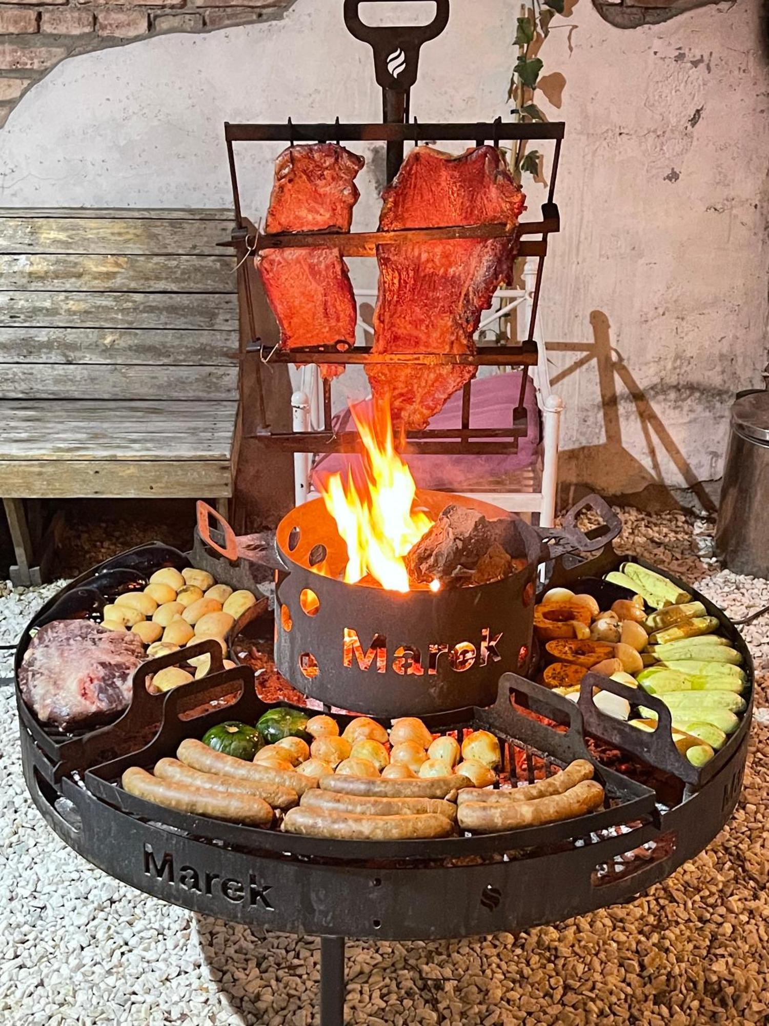 מנדוזה Mora Hostel מראה חיצוני תמונה